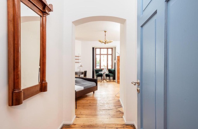 Künstlerzimmer im Kulturhaus Häselburg