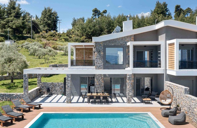 K-Koni Villa, Agia Paraskevi by Halkidiki Villas