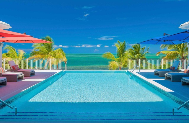 Kaia Kamina: Ultra Luxe Beachfront Estate in Cayman Kai