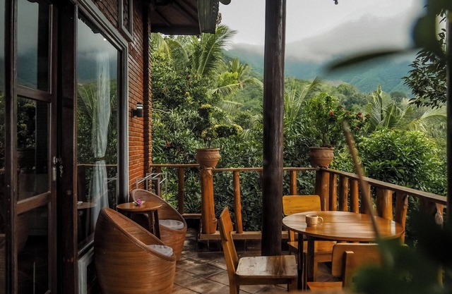 Kailash Lodge