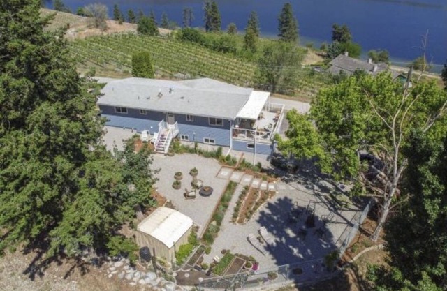 Kaleden Dreams - Charming house minutes from the lake