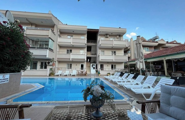 Kamali Apart 301