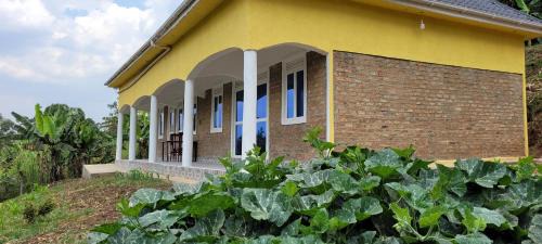 Kamengo Cottages