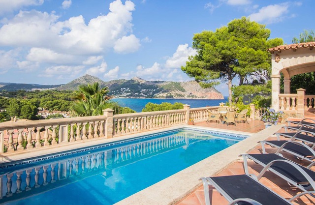Kan Kosta - Chalet with sea view, sauna and pool
