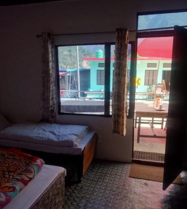 Kanhaiya Hotel