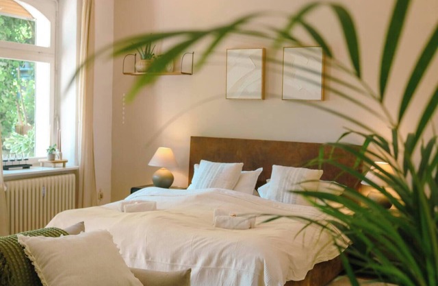 Karlsaue - Big-Size Bed garden apartment