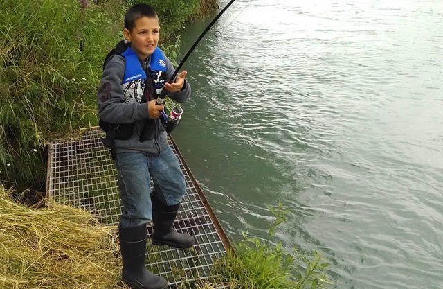 Kenai River - Fishermans Dream - Family Fun