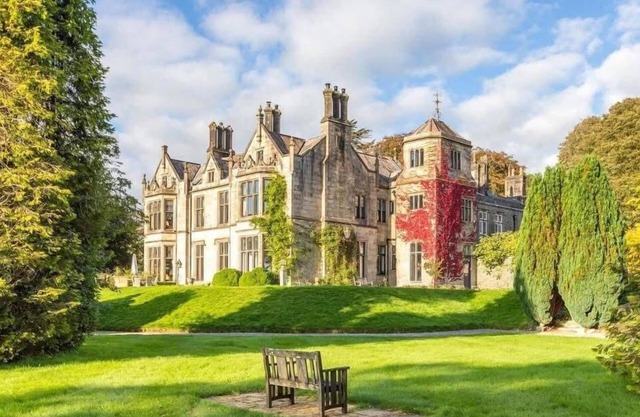 Kendal - Summerlands Hall Gothic Apartment