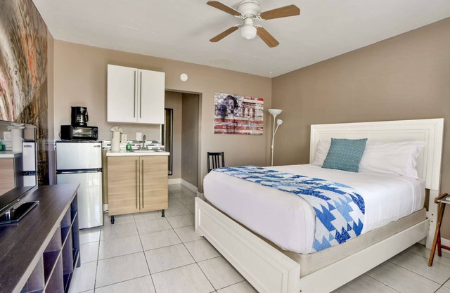 ✨KFW Cozy, compact studio Wynwood 23