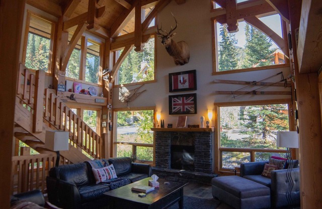 Kicking Horse Cabin Retreat