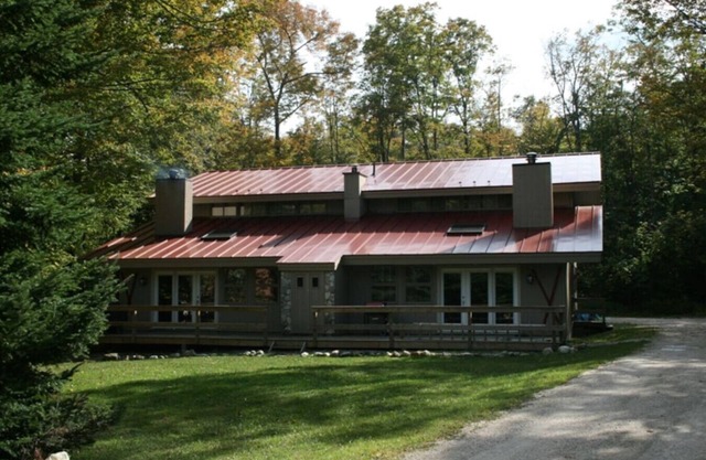 Killington Chalet - Ideal Location, Hot Tub