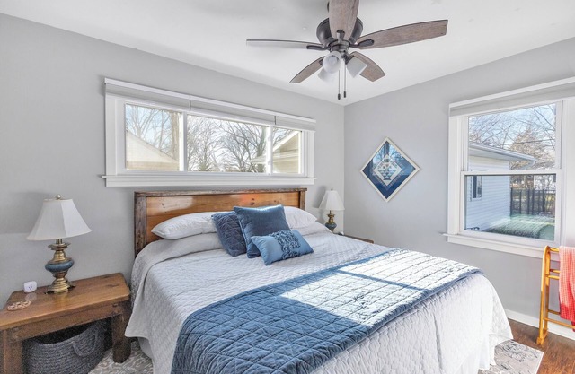 King room in Bed and Breakfast - And A Hot Tub!