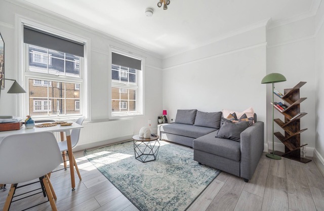 King's Cross Boutique Apartment! ZONE 1 !