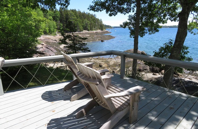 KING'S POINT, SLEEPS 4 ON BEAUTIFUL EGGEMOGGIN REACH