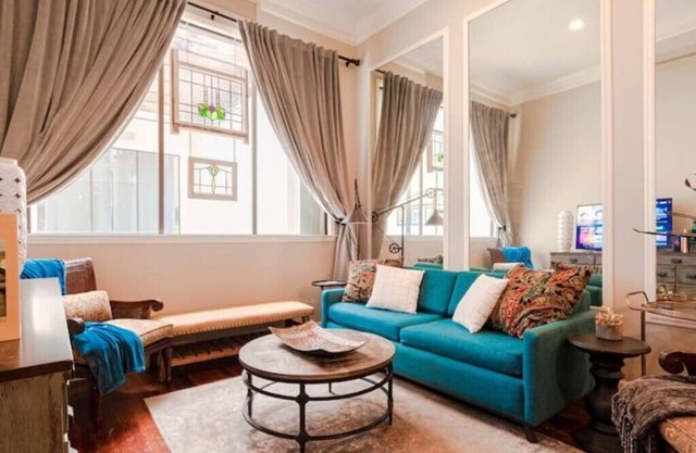 King Street condo with Free Parking-.9 mi to MUSCnn