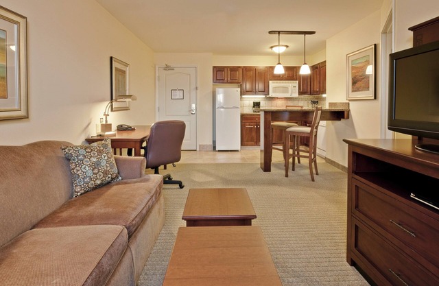 King Suite | Free Breakfast, Pool Access + Business Center On-Site