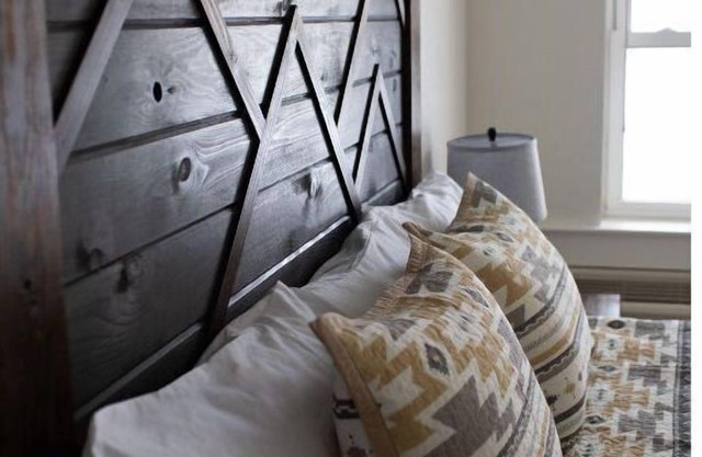 King Suite: Platte River Rustic Comfort
