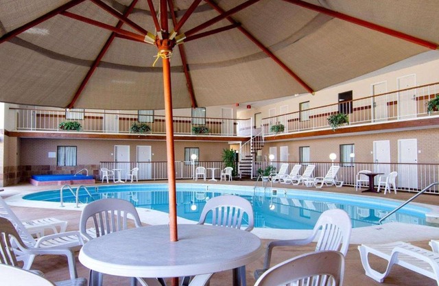 Knights Inn & Suites Emporia