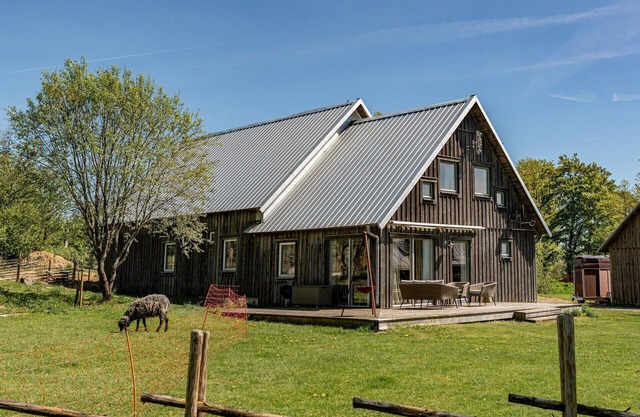 Kockabygget: Charming holiday apartment on a rural farm outside Laholm | SE02059
