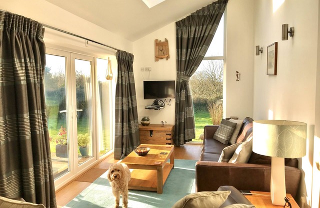 Kokopelli cottage near the Donkey sanctuary Sidmouth , modern and pet friendly.
