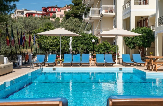 Kostis Villas