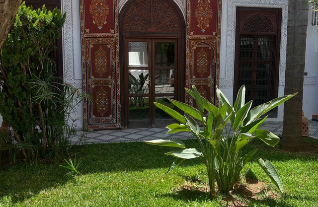 KSAR AGDID AUTHENTIC RIAD, IN THE MEDINA. STAFF INCLUDED