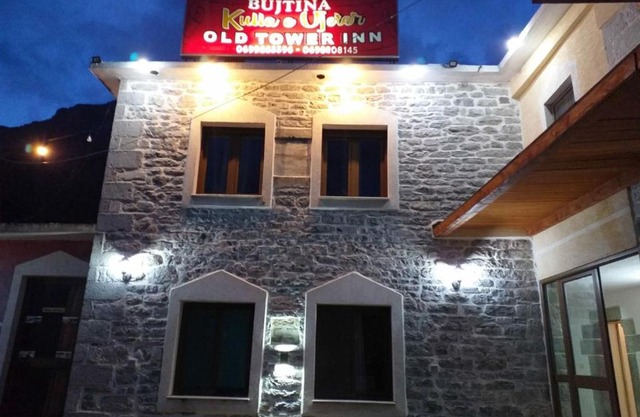 Kulla e Vjeter (Bar Restaurant, Guesthouse, Parking and Camping)
