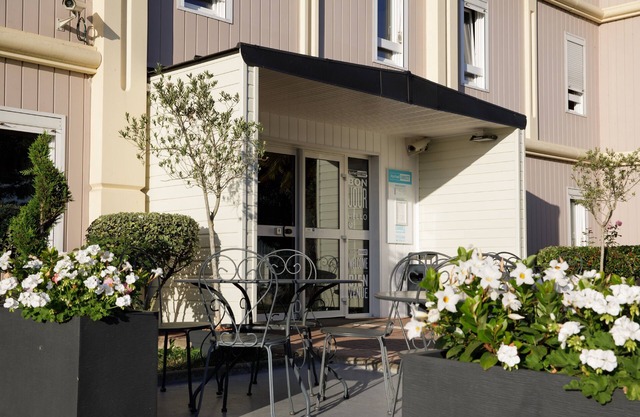 KYRIAD DIRECT Orleans - La Chapelle St Mesmin