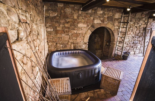 L'Ecurie, 2 room apartment on the 1st floor