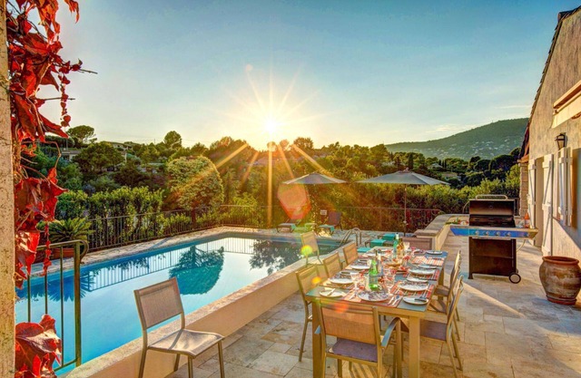 L'Estelan - Six Bedroom Villa, Sleeps 12
