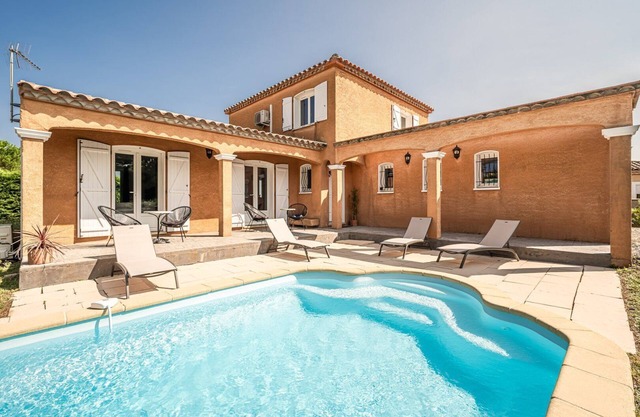 L'Occitane ~ Pool ~ Air conditioning ~ Parking
