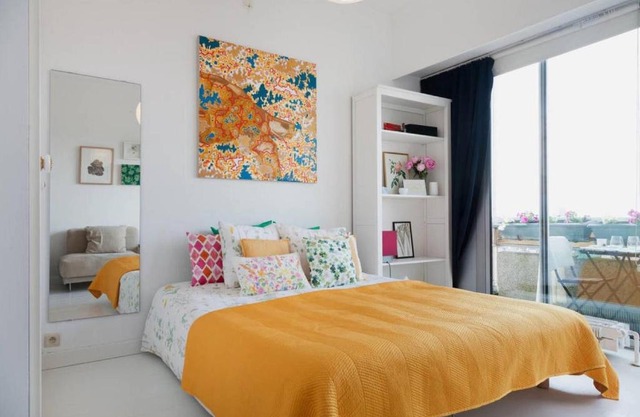 La Cambre - Ensuite Room
