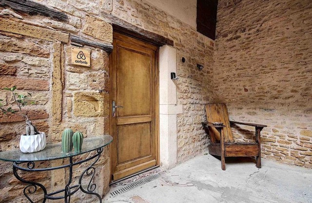 La Casa Dorée