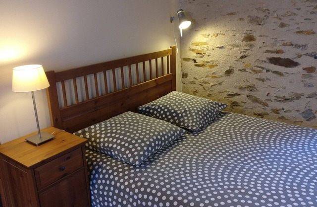La Cour - Nice quiet apartment in town center, free parking