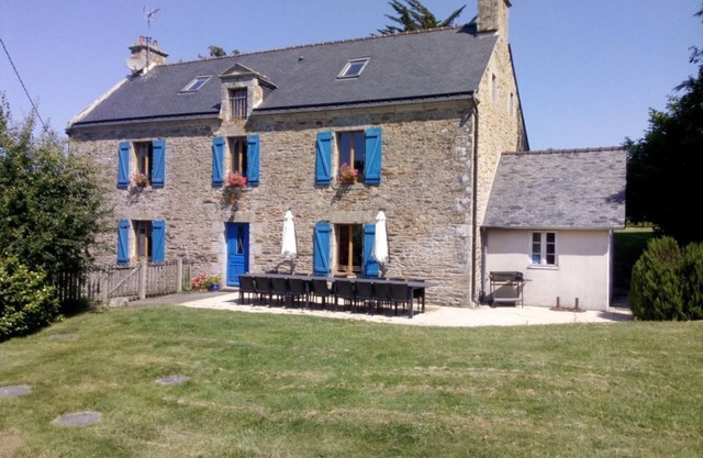 La Fermiere - Gite with covered pool in South Brittany