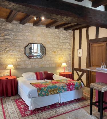 La Maison d'Alienor Les Valmurs