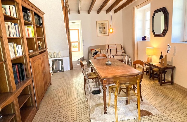 La Maison du Clocher - Jolie cour extérieure