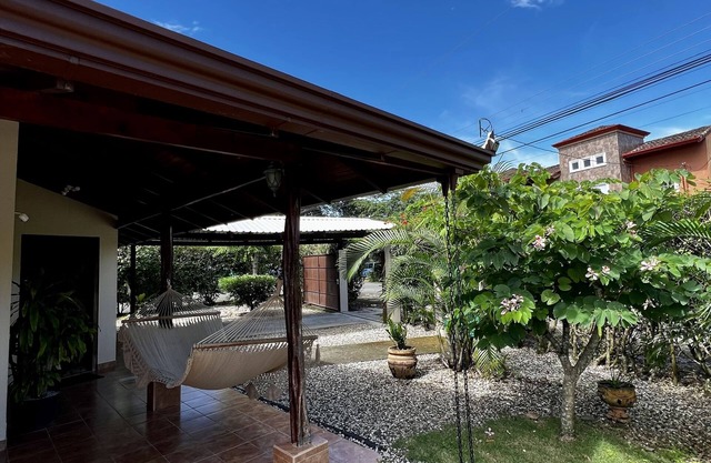 La Mona Beach House