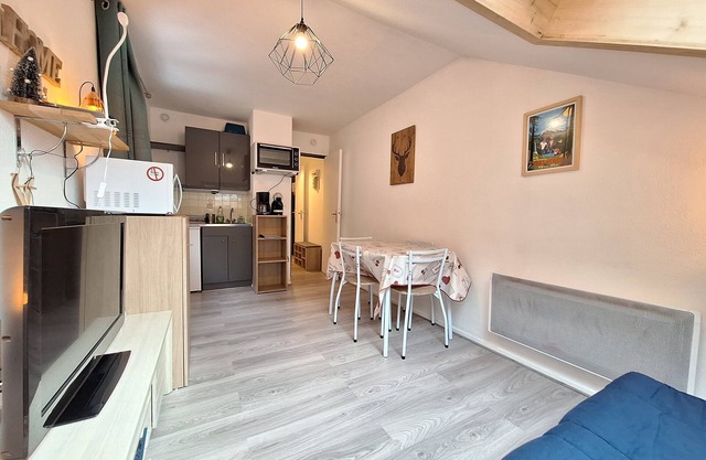 La Parenthèse - Quiet apartment 100m from ski slopes and shops Pyrenees