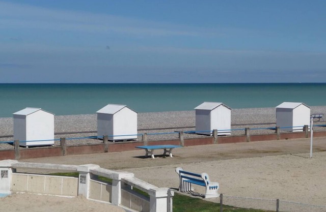 La Pêcherie, lodging in the waves