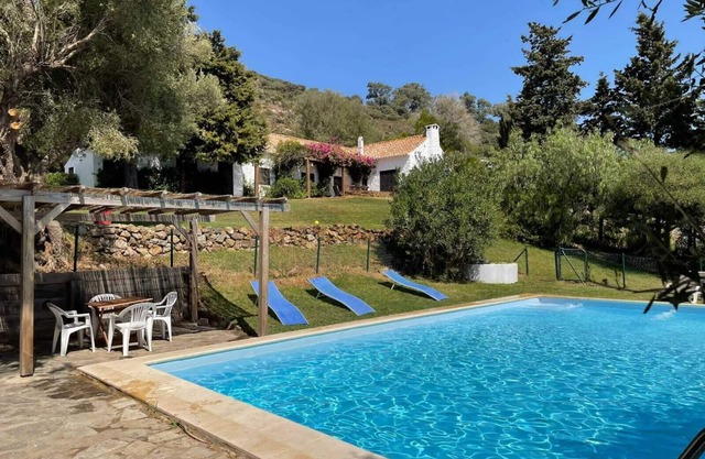 La Peña, Tarifa, rustic charming home with pool