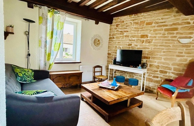 La petite Bourguignonne 10 minutes from Beaune, Pets allowed