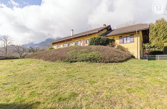 LA PLANTAZ - CLERY - Gîte