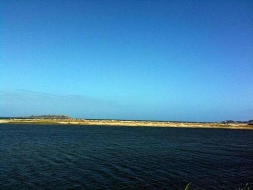 La presqu' île du Lenn face à la mer