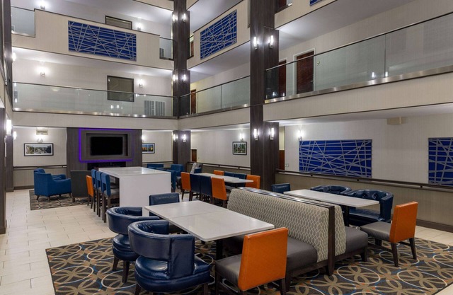 La Quinta Inn & Suites by Wyndham Covington