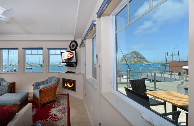La Roche 1 Amazing Waterfront Condo with Fabulous Views! ADA & Pet Friendly.