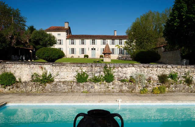 la Sauzade: gorgeous country house, Aubeterre-sur-Dronne, nr Dordogne