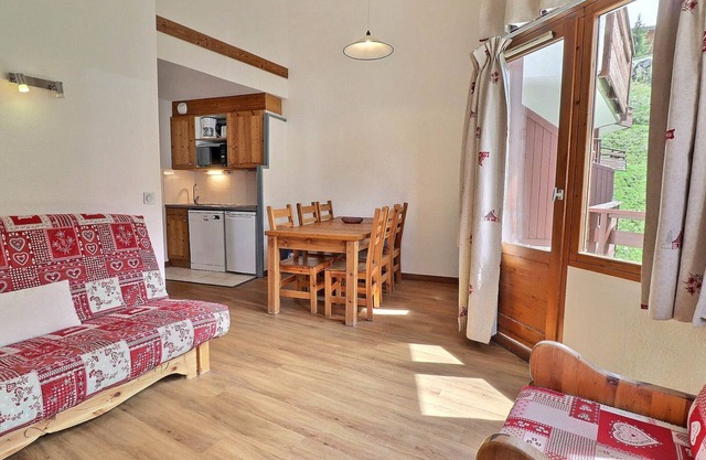La Tania: 2 Rooms Cabin, 6 Pers, Balcony, TV, Non-Smoking