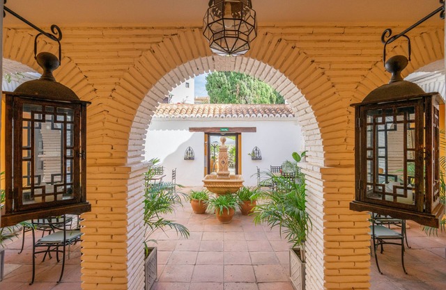 LA TARTANA HOTEL BOUTIQUE