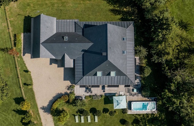 LA Villa DE L'homme DE Bois